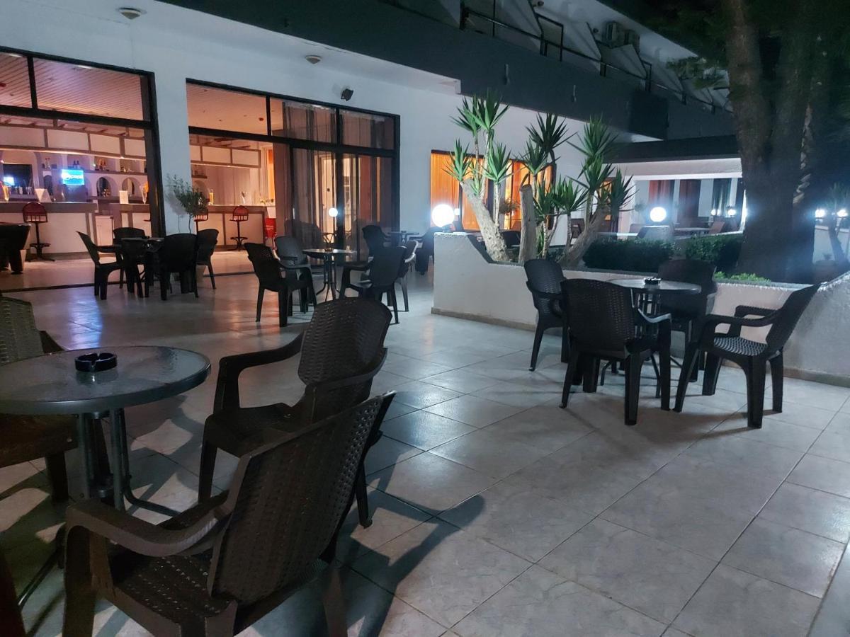 Aegean Pearl Hotel Tigkaki  Bagian luar foto