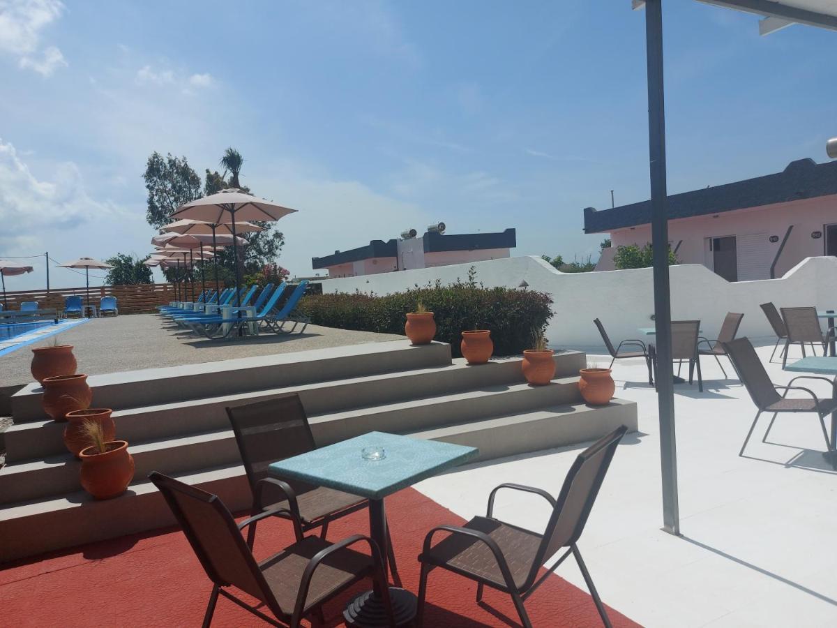 Aegean Pearl Hotel Tigkaki  Bagian luar foto