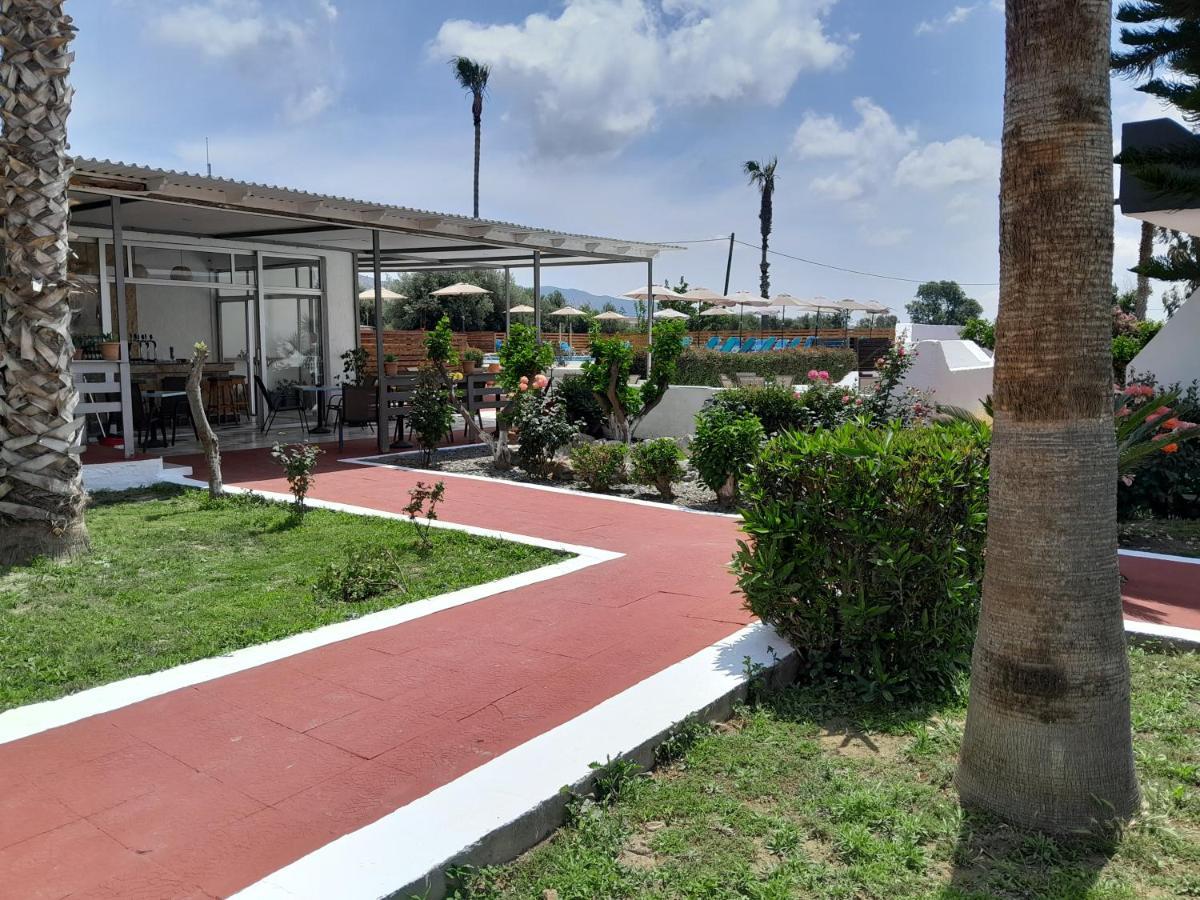 Aegean Pearl Hotel Tigkaki  Bagian luar foto